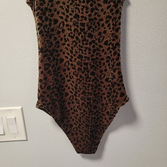 TOPSHOP Animal Print Cheetah Leopard Velvet Bodysuit Size 4 - Picture 9 of 11